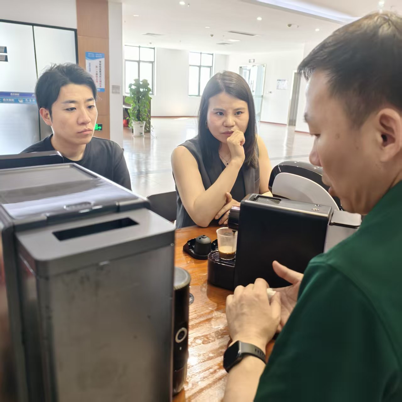 ဂျပန်ဖောက်သည်သည် အဘယ်ကြောင့် အဆင့်မြင့် အလိုအလျောက် ကော်ဖီစက်နှင့် အိတ်ဆောင်ကော်ဖီဖျော်စက်အတွက် SEAVER သို့ လာရောက်လည်ပတ်သနည်း။ ဂျပန်ဖောက်သည်သည် အဘယ်ကြောင့် အဆင့်မြင့် အလိုအလျောက် ကော်ဖီစက်နှင့် အိတ်ဆောင်ကော်ဖီဖျော်စက်အတွက် SEAVER သို့ လာရောက်လည်ပတ်သနည်း။